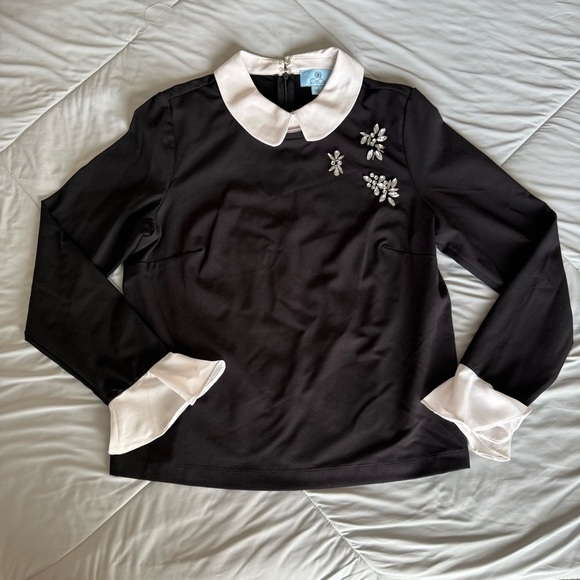 CeCe Black and White Blouse with Embellishments Rhinestone and Ruffle Sleeve - Picture 1 of 9
